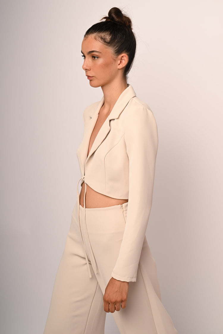 Blazer crop con laccetti