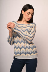 Pull in maglia crochet a righe zig-zag