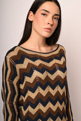 Pull in maglia crochet a righe zig-zag