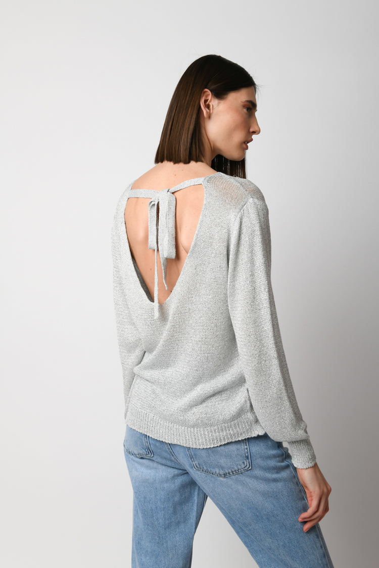 Pull con fiocco sul retro