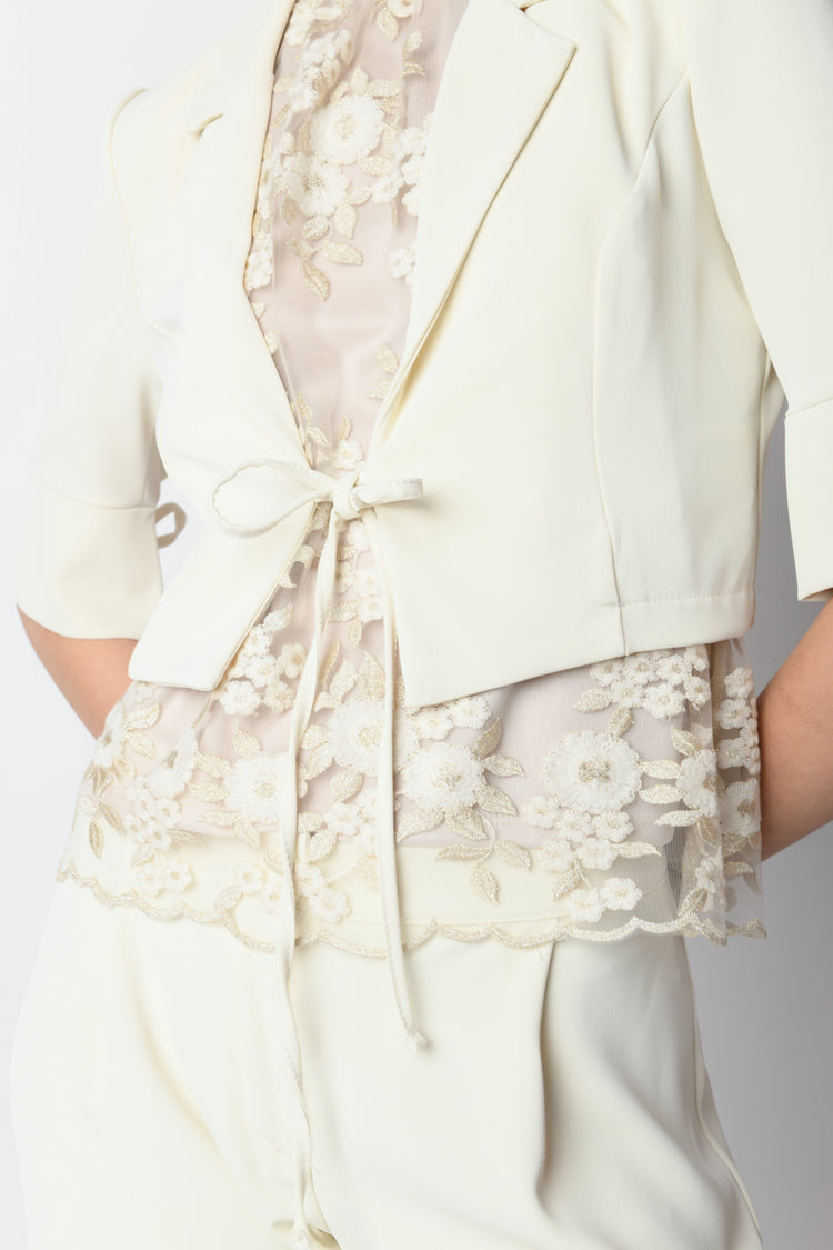 Blazer crop con laccetti