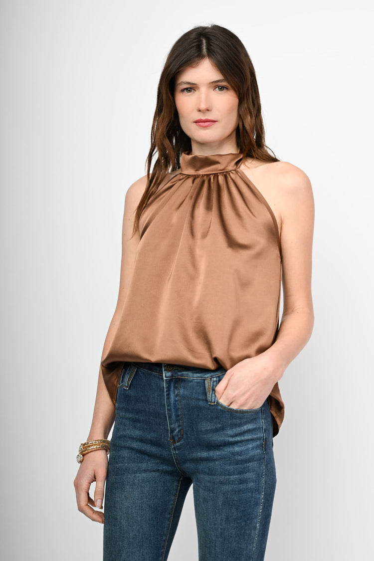 Top in raso e pizzo
