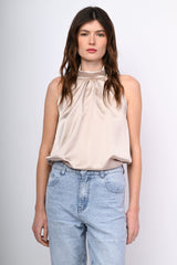 Top in raso e pizzo