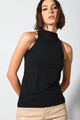 Maglia smanicata con colletto