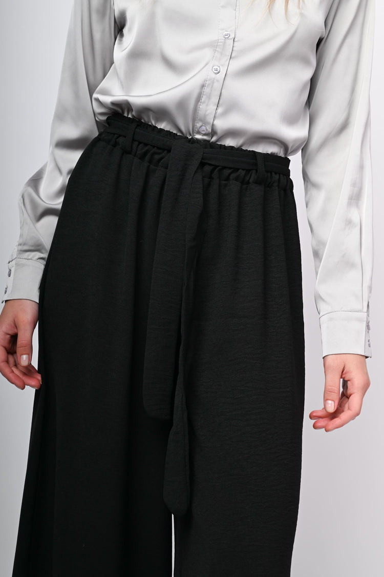 Pantaloni palazzo con cintura