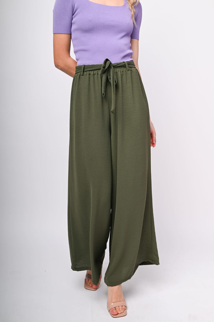 Pantaloni palazzo con cintura