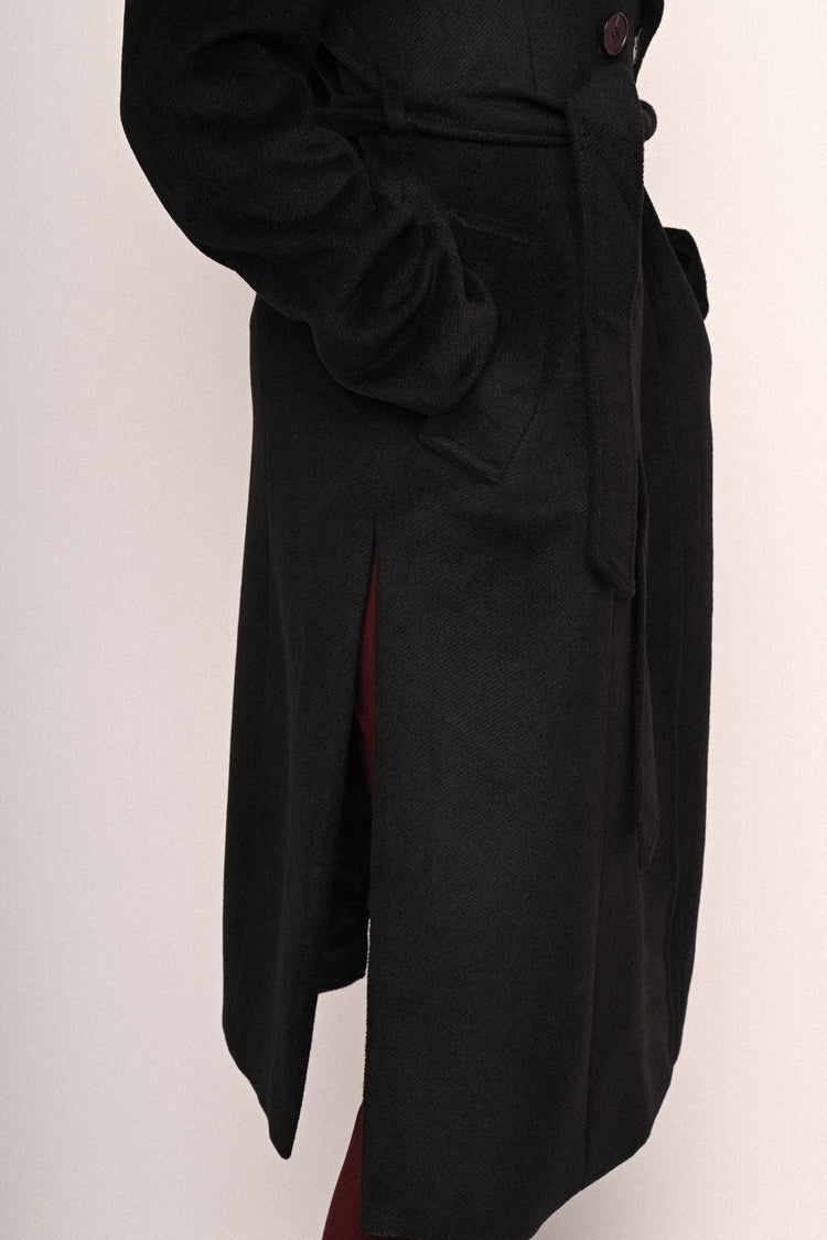 Cappotto lungo doppiopetto con cintura