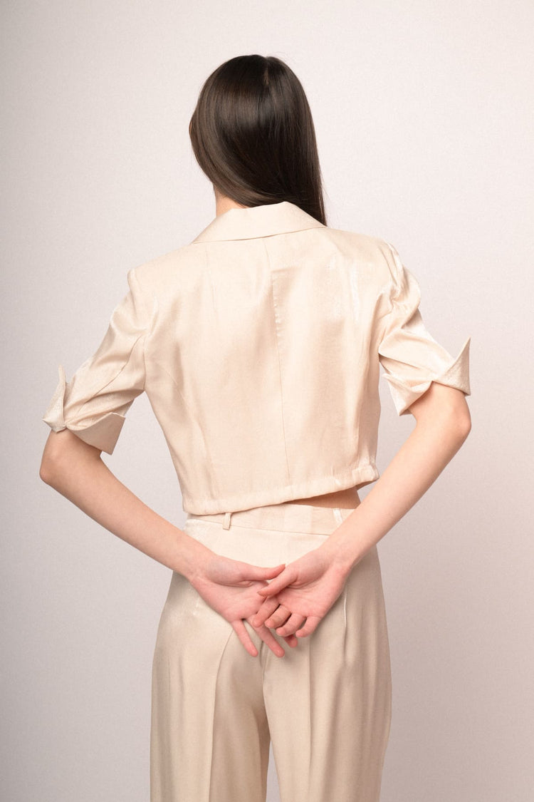 Blazer crop in raso avorio con laccetti