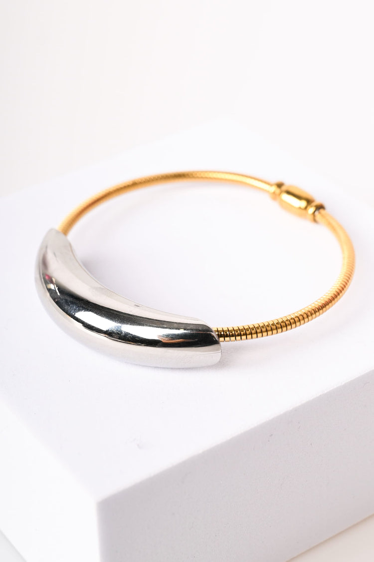 Bracciale rigido in maglia metallica