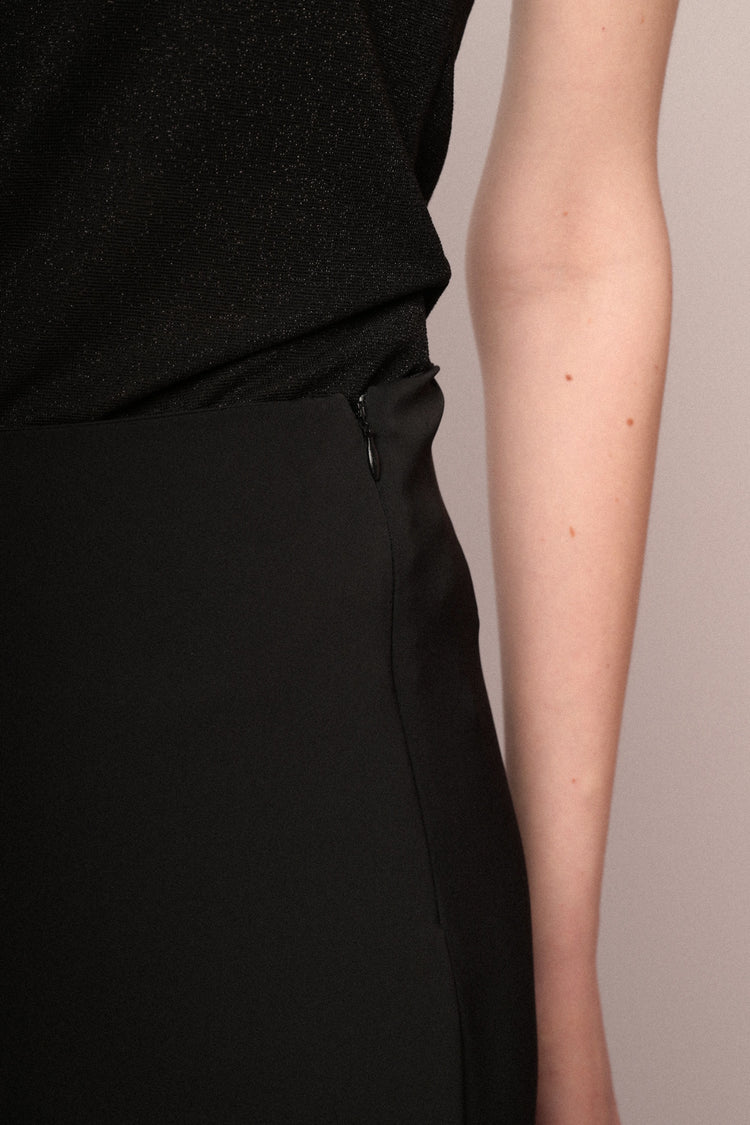 Pantaloni palazzo in crêpe fluido nero