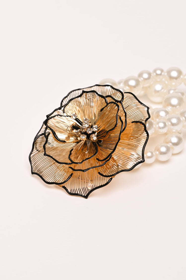 Bracciale con perle e fiore 3D