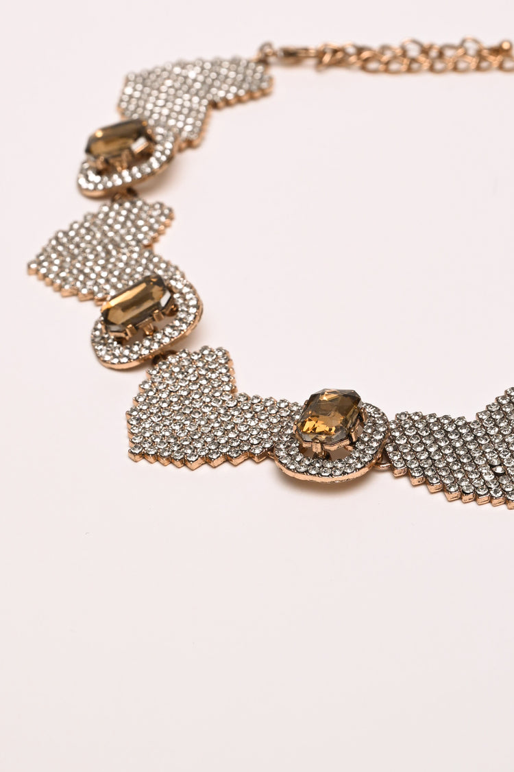 Collana con cuori, strass e cristalli
