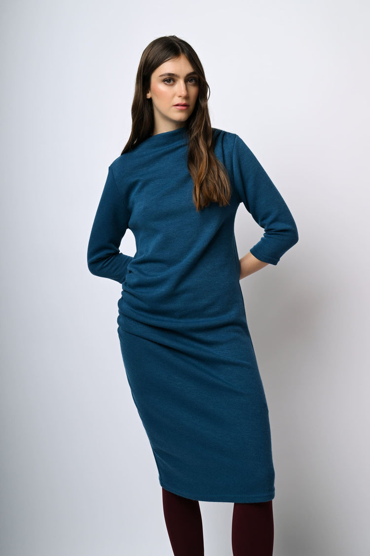 Abito in maglia con arricciature