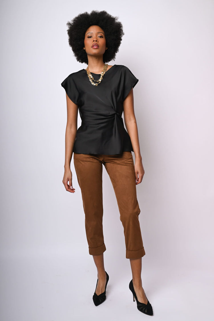 Pantaloni in faux suede con risvolto