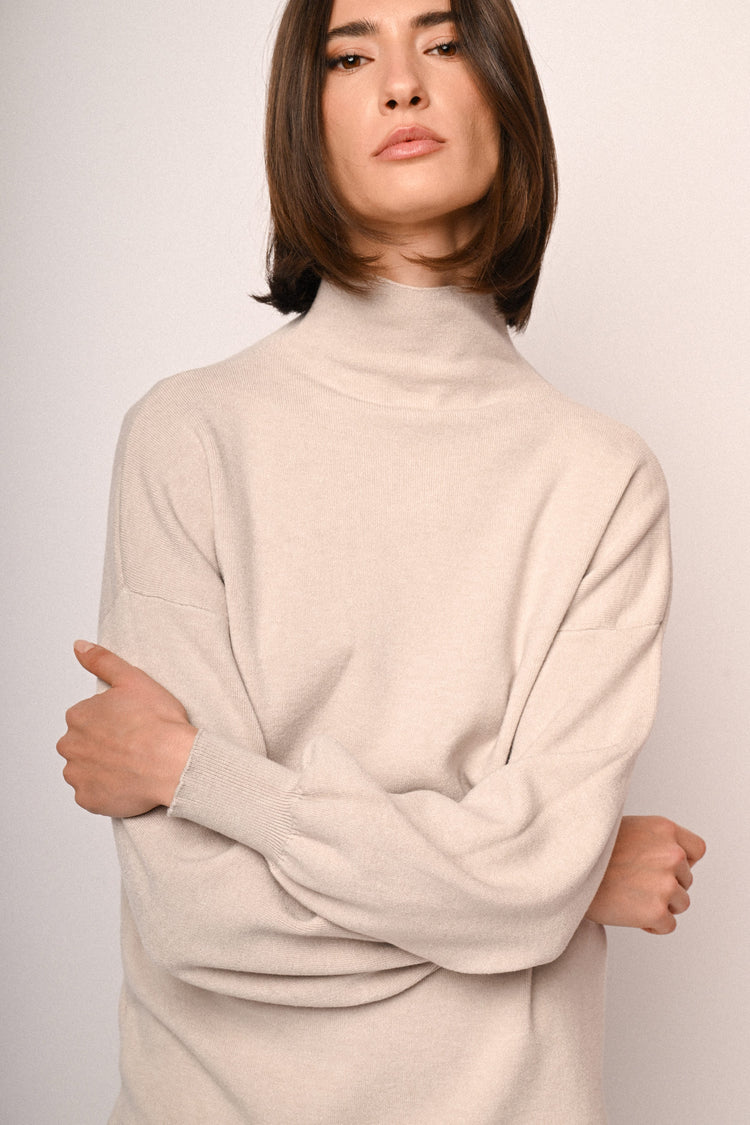 Mini abito in maglia con maniche lunghe