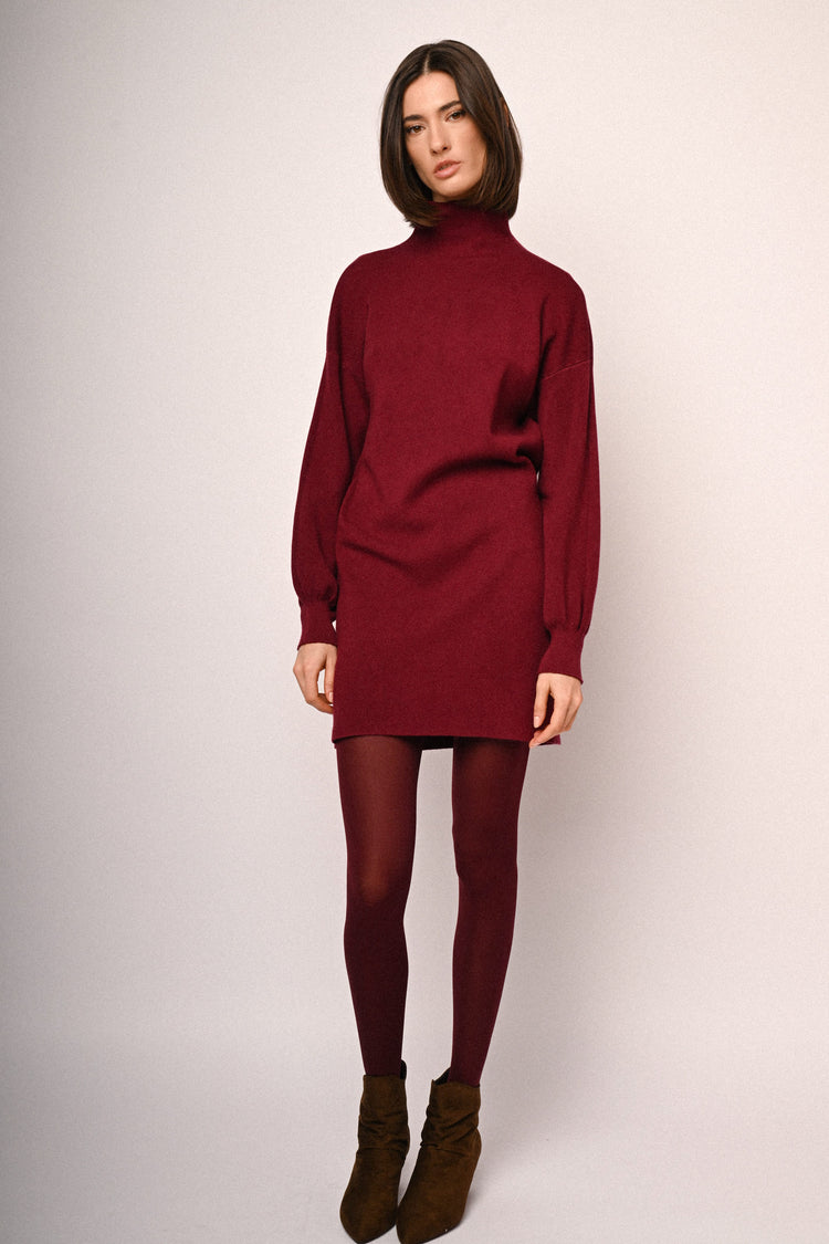 Mini abito in maglia con maniche lunghe