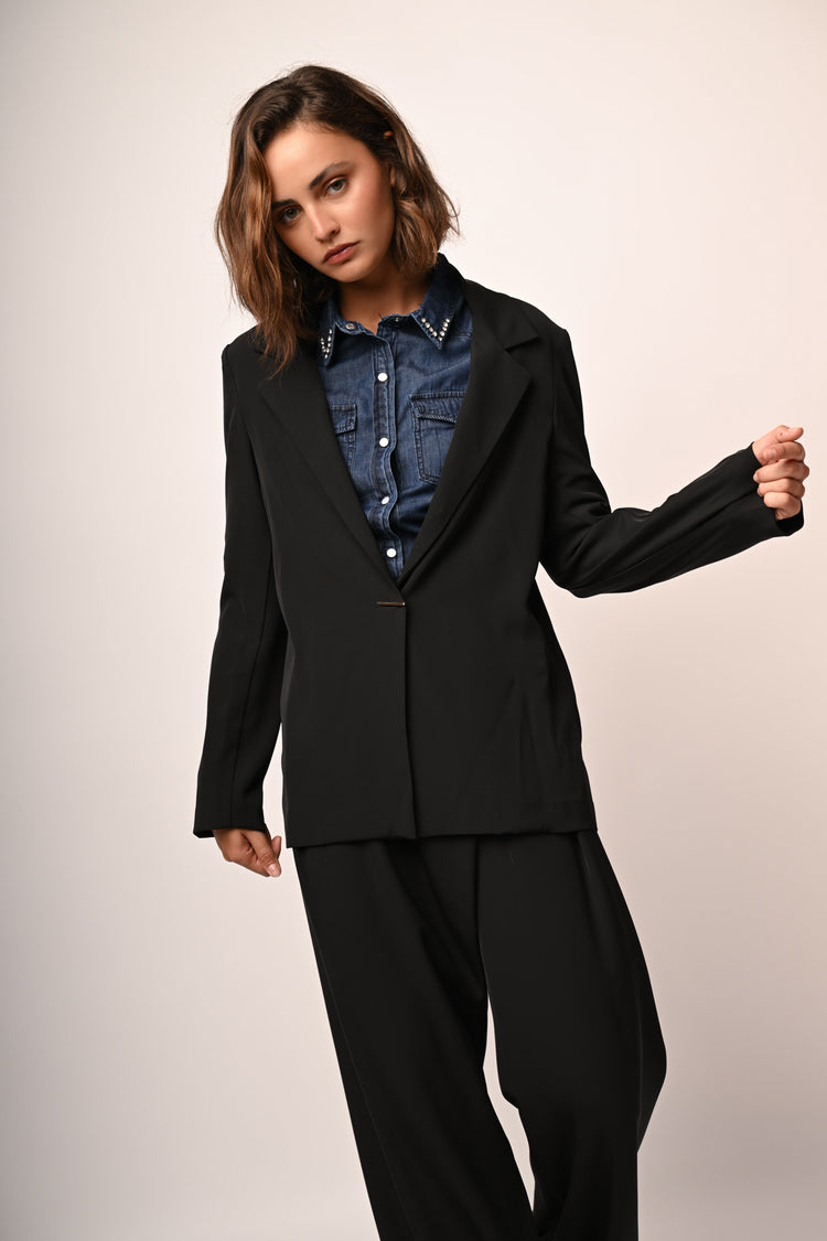 Blazer destrutturato con bottone sottile