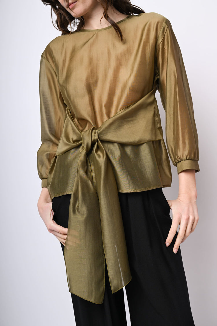 Blusa in mussola con fusciacca