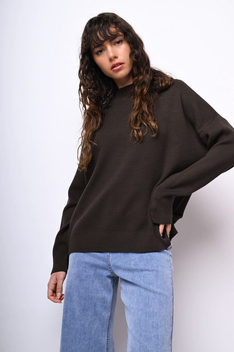 Lupetto con spalle scese