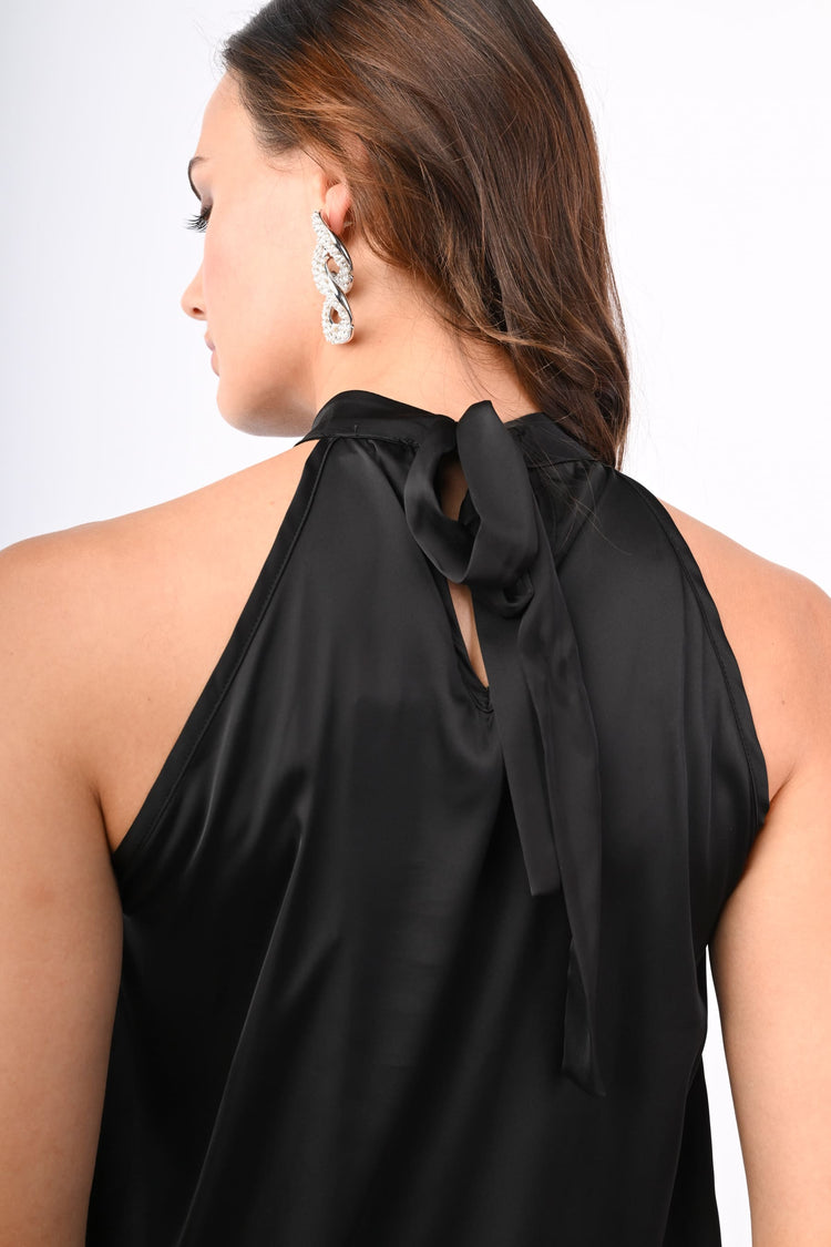 Top halter con rosa