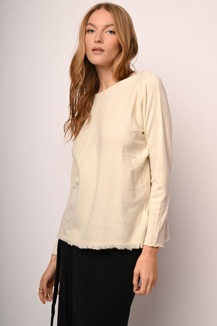 Pull con orlo a frange