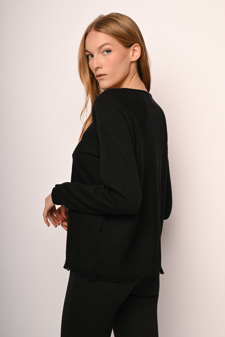 Pull con orlo a frange