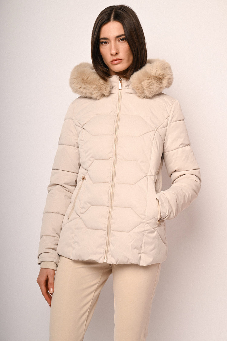 Piumino con cappuccio bordato in faux fur