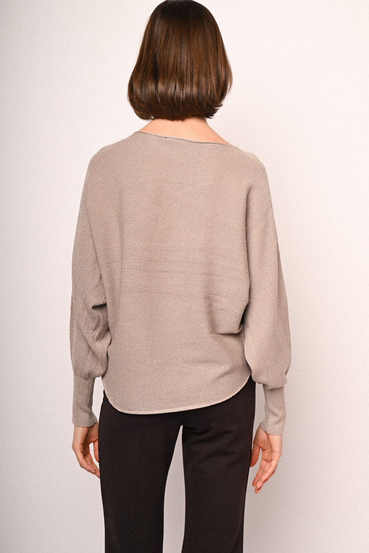 Pull in maglia lurex con maniche a pipistrello