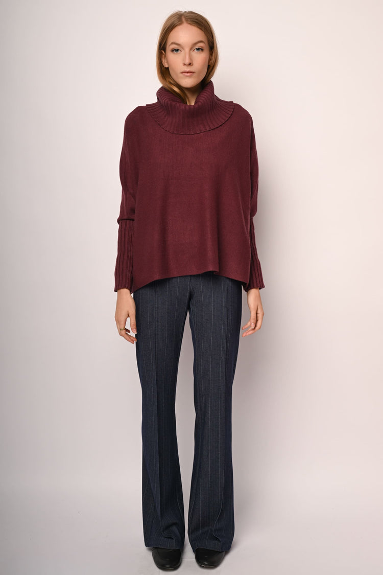Dolcevita oversize con maniche a pipistrello