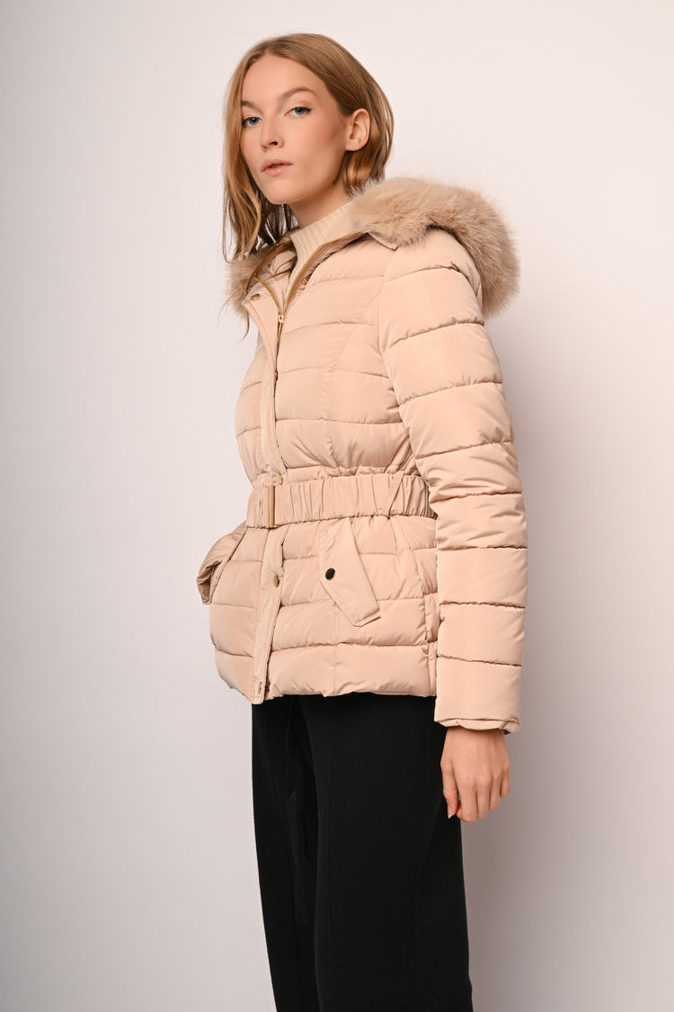 Piumino corto con cappuccio bordato in faux fur