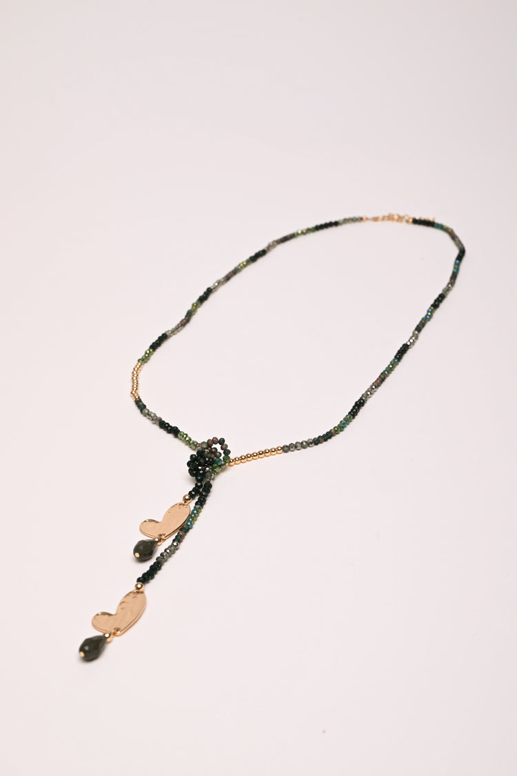 Collana lunga con perline cuori