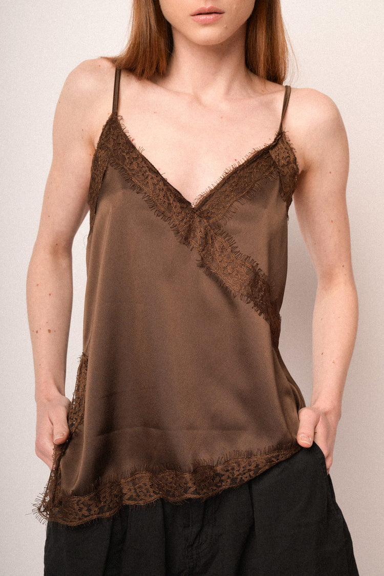 Top in raso con pizzo cioccolato
