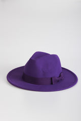 Cappello con cinturino in gros-grain
