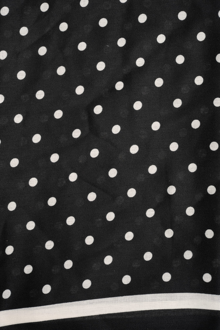 Sciarpa nera a pois bianchi