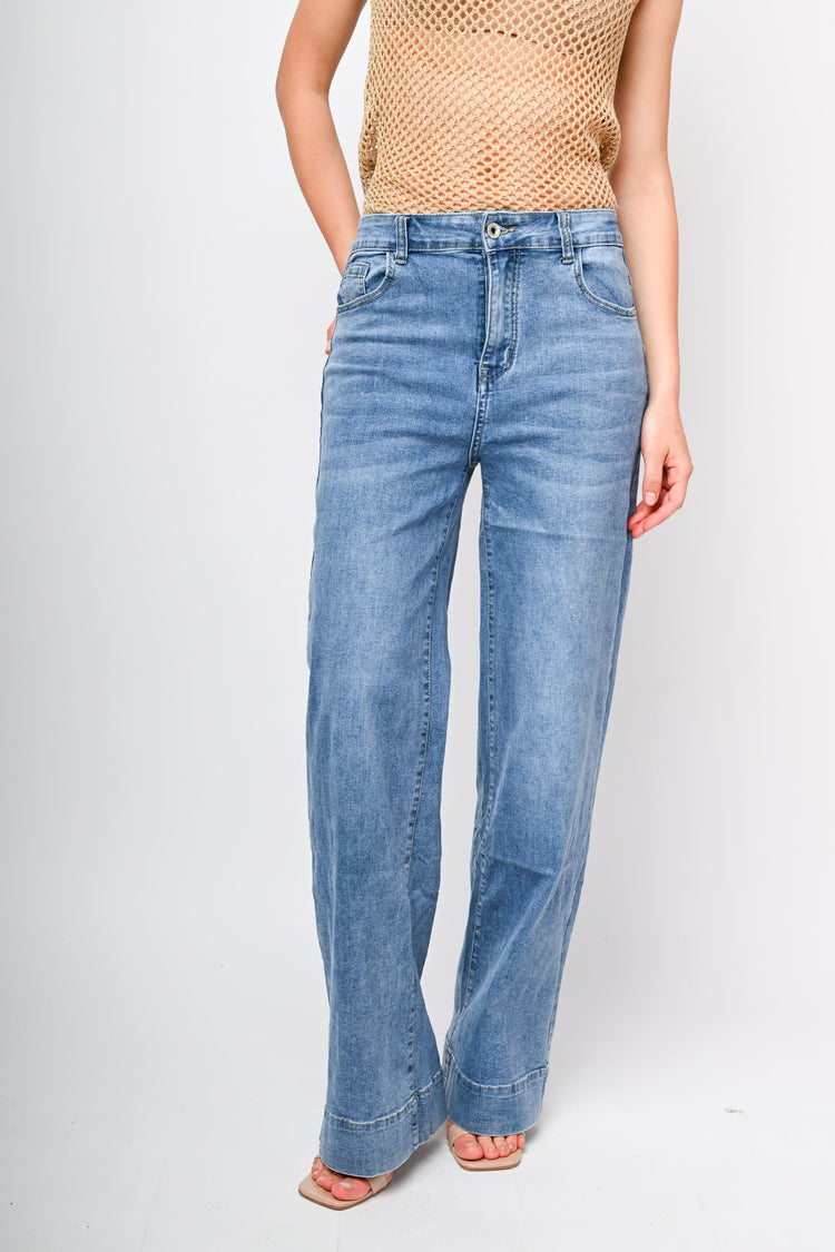 Jeans a gamba ampia