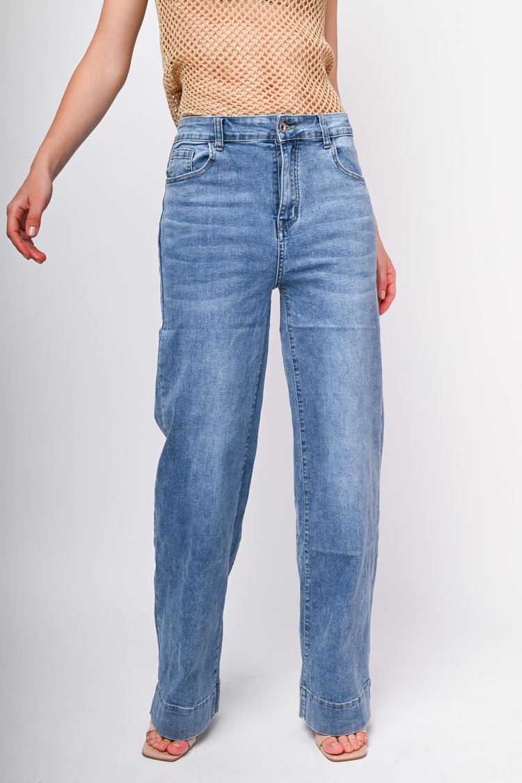 Jeans a gamba ampia