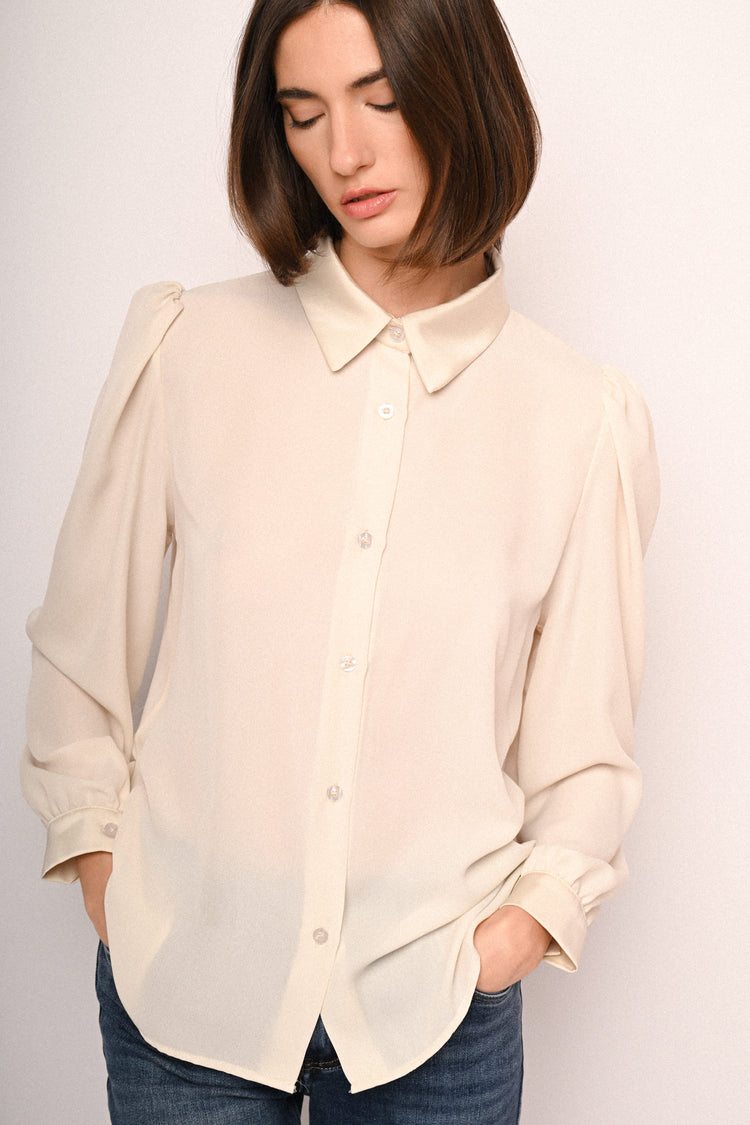 Camicia con colletto in raso