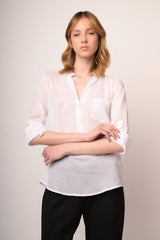 Blusa in cotone bianco con taschino