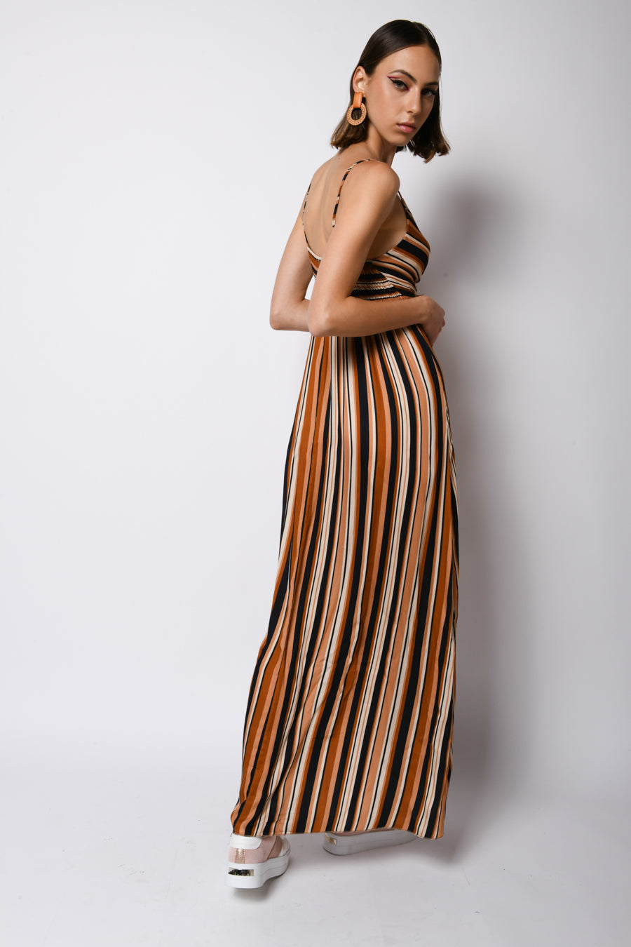 DEV23606FAMO-22_3_3