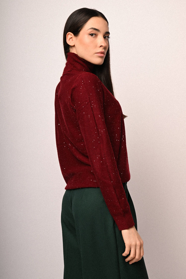 Dolcevita con mini paillettes all-over