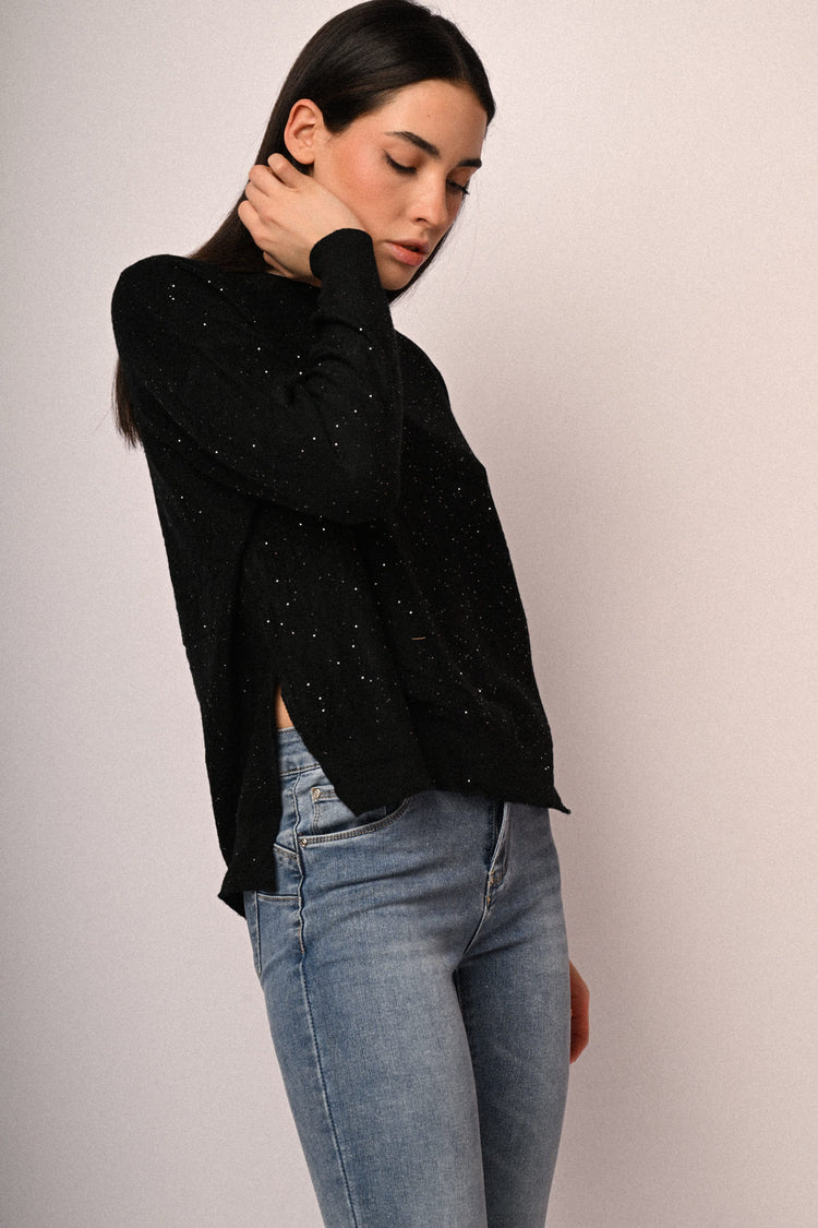 Pull basic con mini paillettes all-over