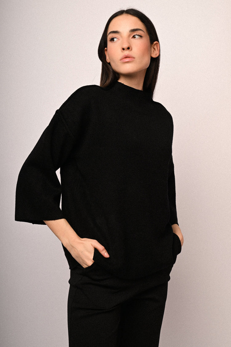 Pull con collo a cratere