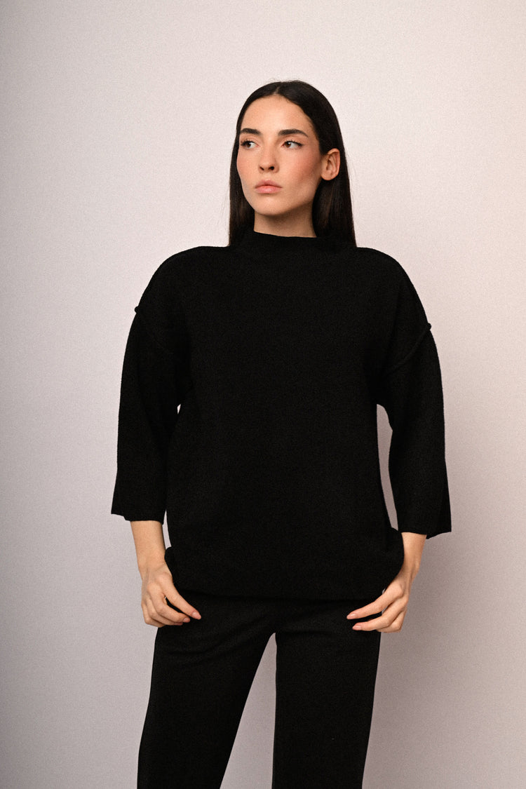Pull con collo a cratere