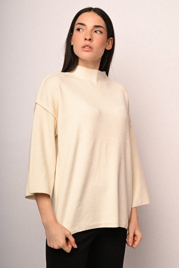 Pull con collo a cratere