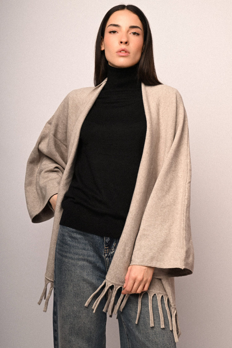 Kimono in maglia con frange