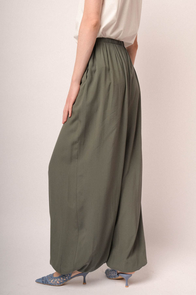 Harem pants in viscosa verde oliva