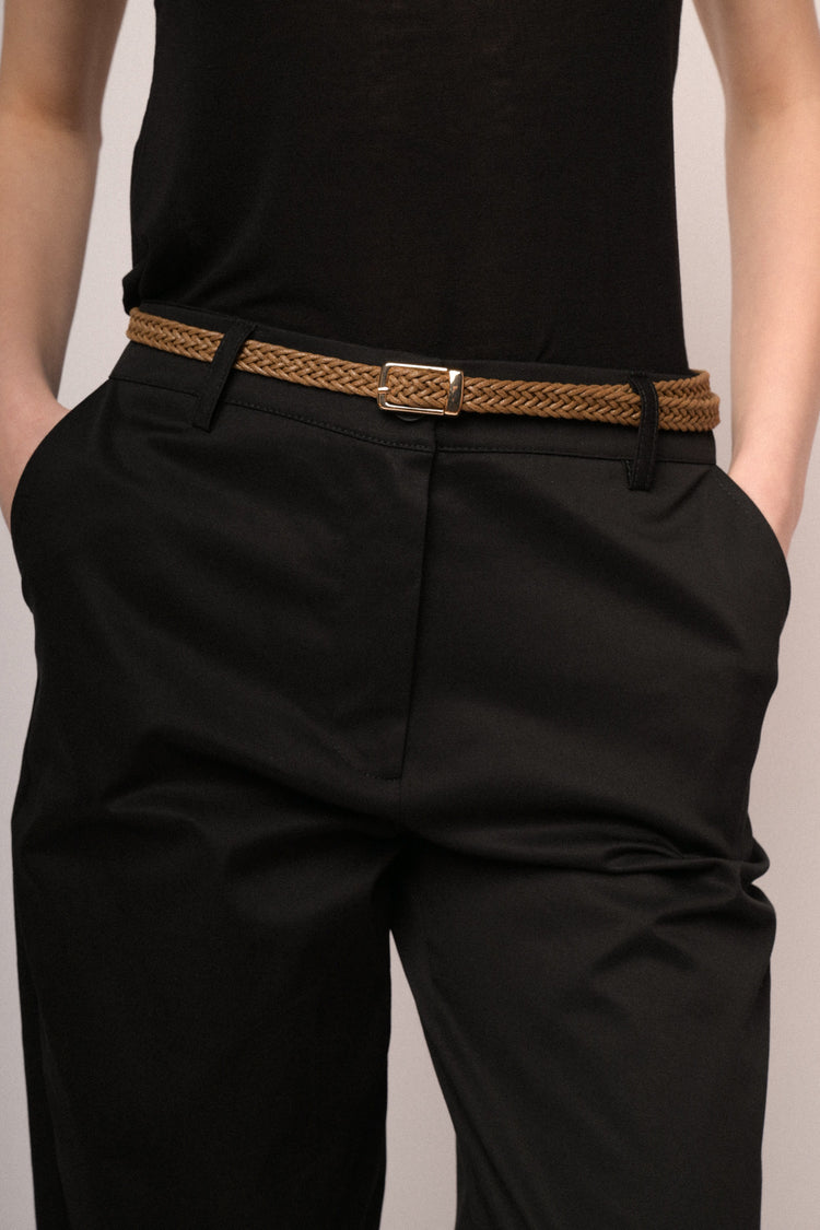Pantaloni chino in cotone nero con cintura intrecciata