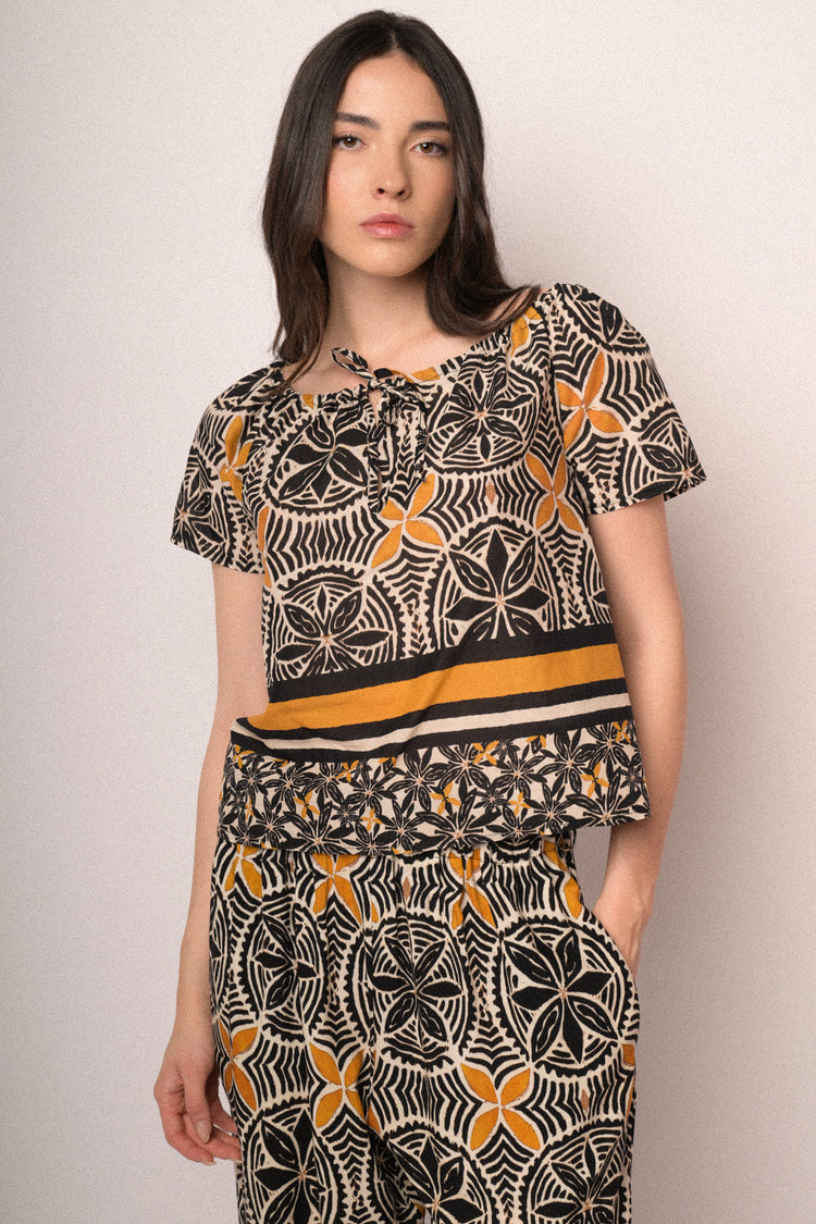 Blusa in cotone a stampa etnica multicolor