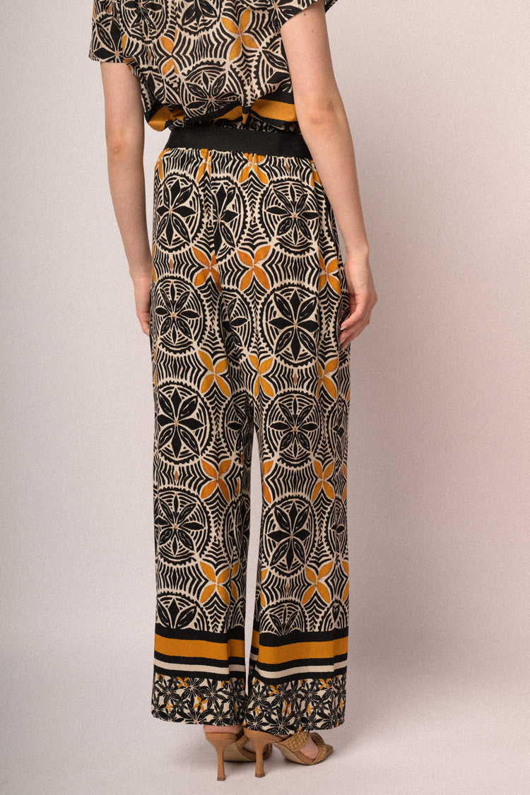 Pantaloni in cotone a stampa etnica multicolor