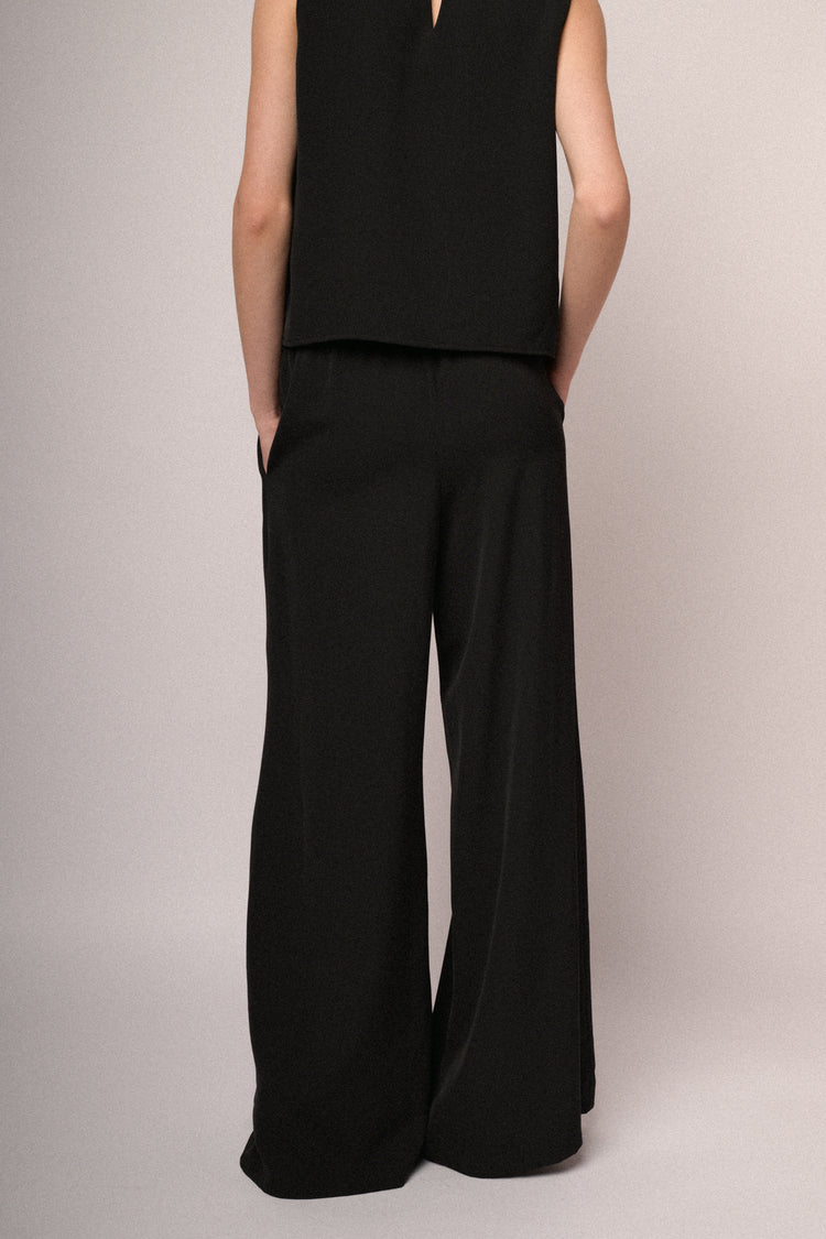 Pantaloni a gamba extra large neri